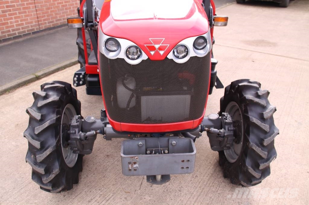 Massey Ferguson MF1710 compact tractor Tractors