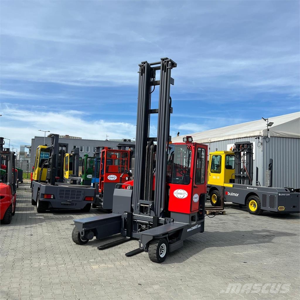 Combilift [UltraForklifts] C4000  *9.3m Triplex 4-way reach truck