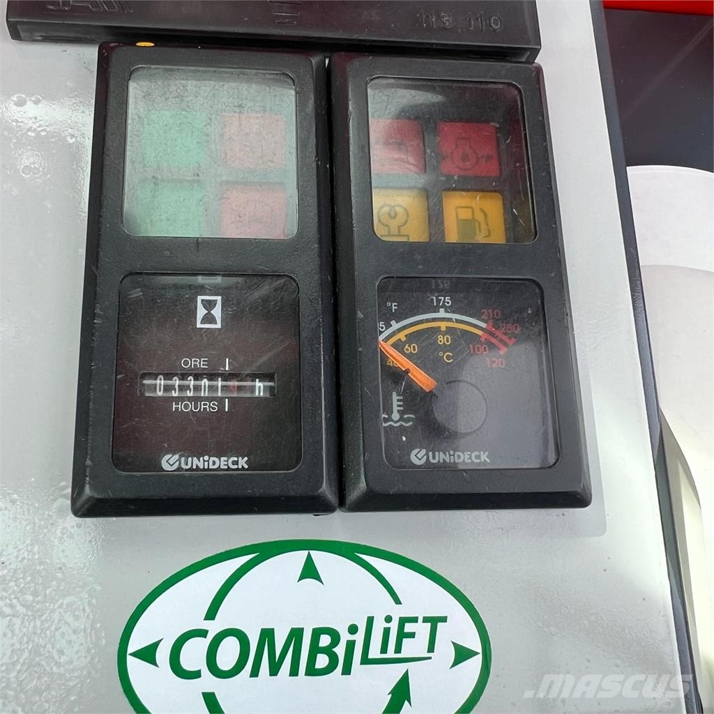 Combilift [UltraForklifts] C4000  *9.3m Triplex 4-way reach truck