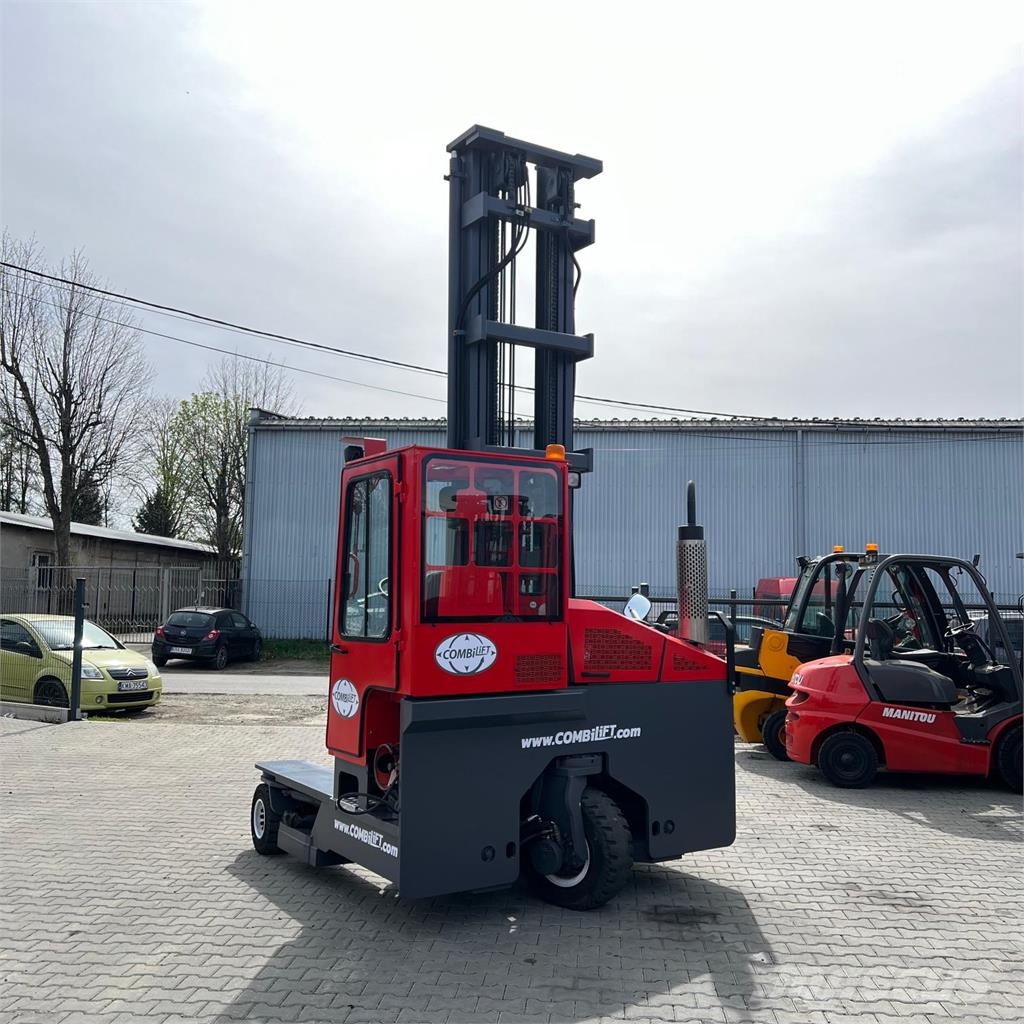 Combilift [UltraForklifts] C4000  *9.3m Triplex 4-way reach truck