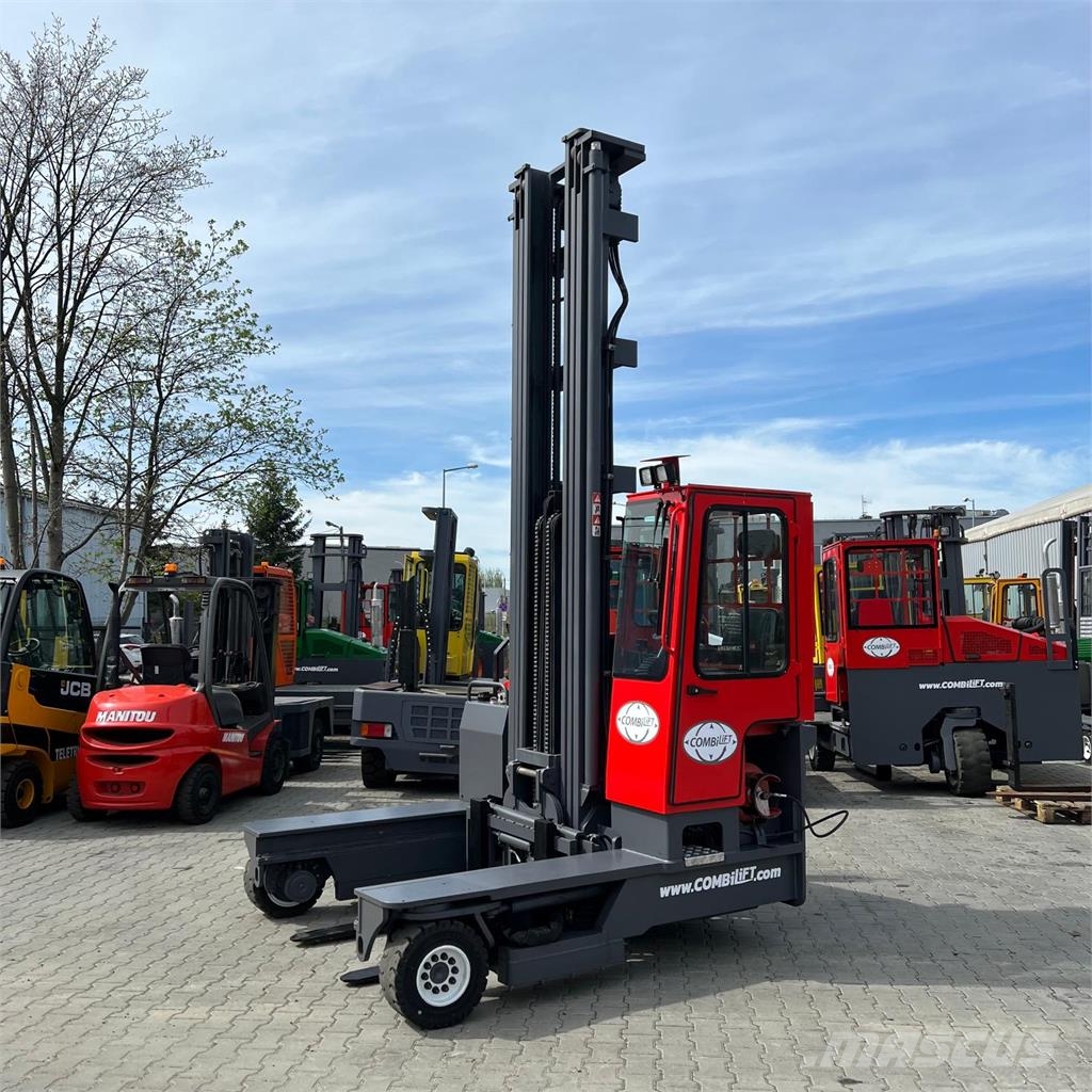 Combilift [UltraForklifts] C4000  *9.3m Triplex 4-way reach truck