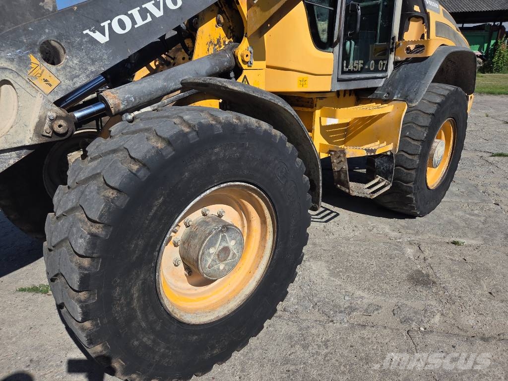 Volvo L45F-TP Wielladers