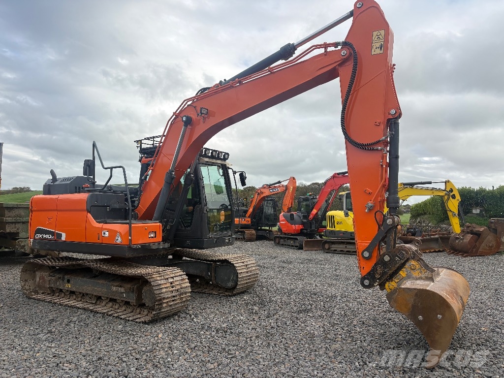 Doosan DX140LC-5 Pelle sur chenilles