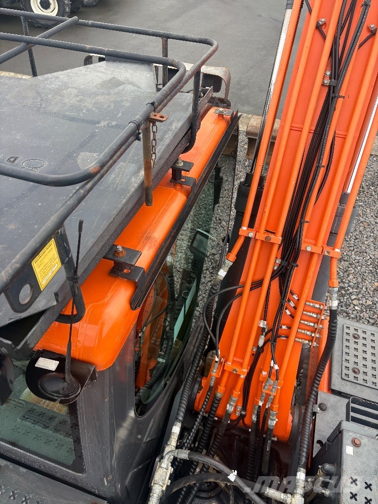 Doosan DX140LC-5 Pelle sur chenilles