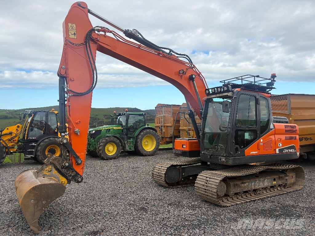 Doosan DX140LC-5 Pelle sur chenilles
