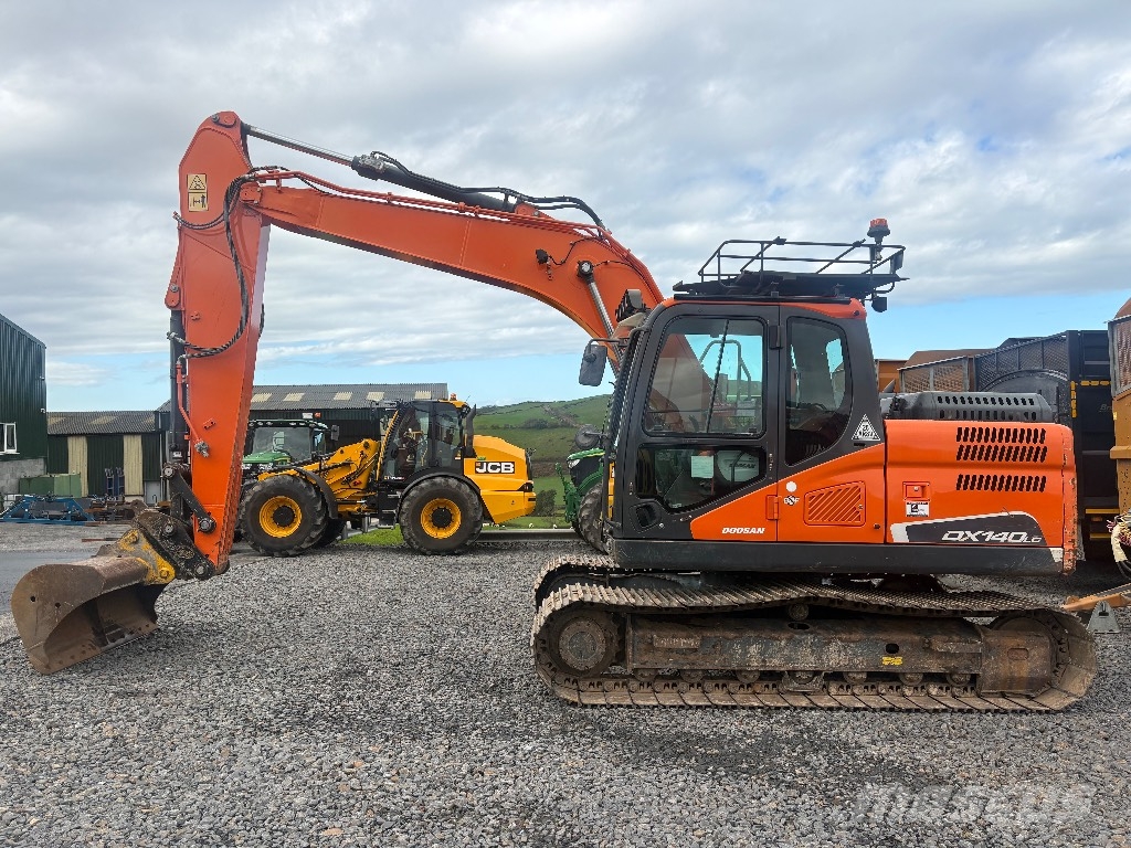 Doosan DX140LC-5 Pelle sur chenilles