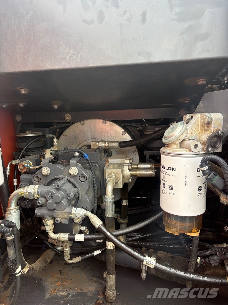Doosan DX140LC-5 Pelle sur chenilles