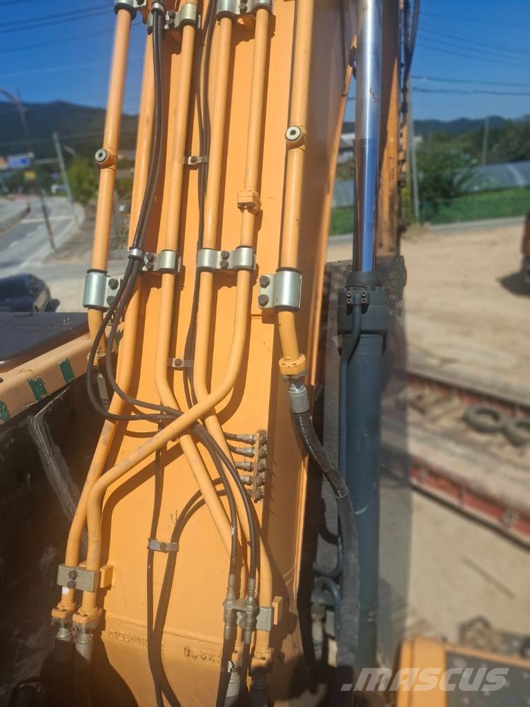 Hyundai HX 300 Paletli ekskavatörler