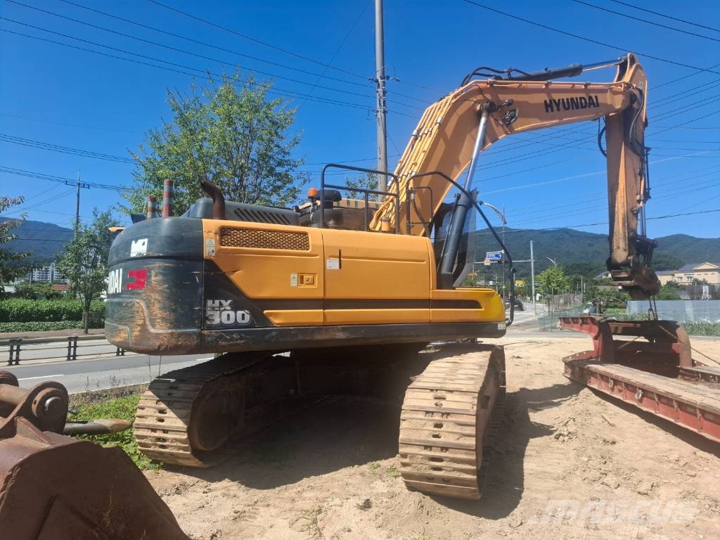 Hyundai HX 300 Paletli ekskavatörler