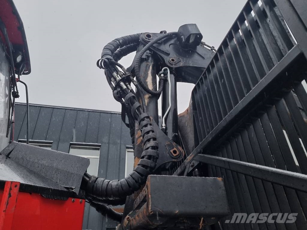 Komatsu 865 원목 포워더