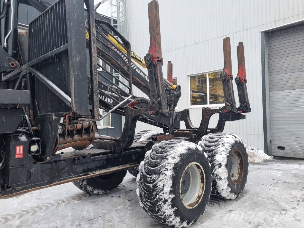 Komatsu 865 원목 포워더