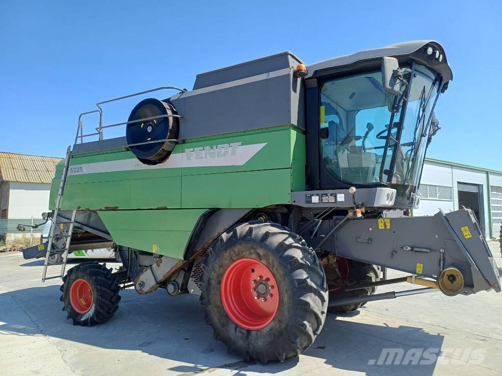 Fendt 5225 E Combine harvesters