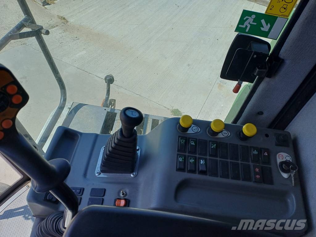 Fendt 5225 E Combine harvesters