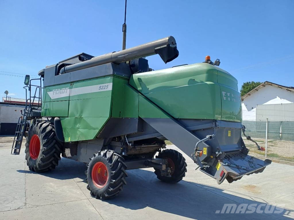 Fendt 5225 E Combine harvesters