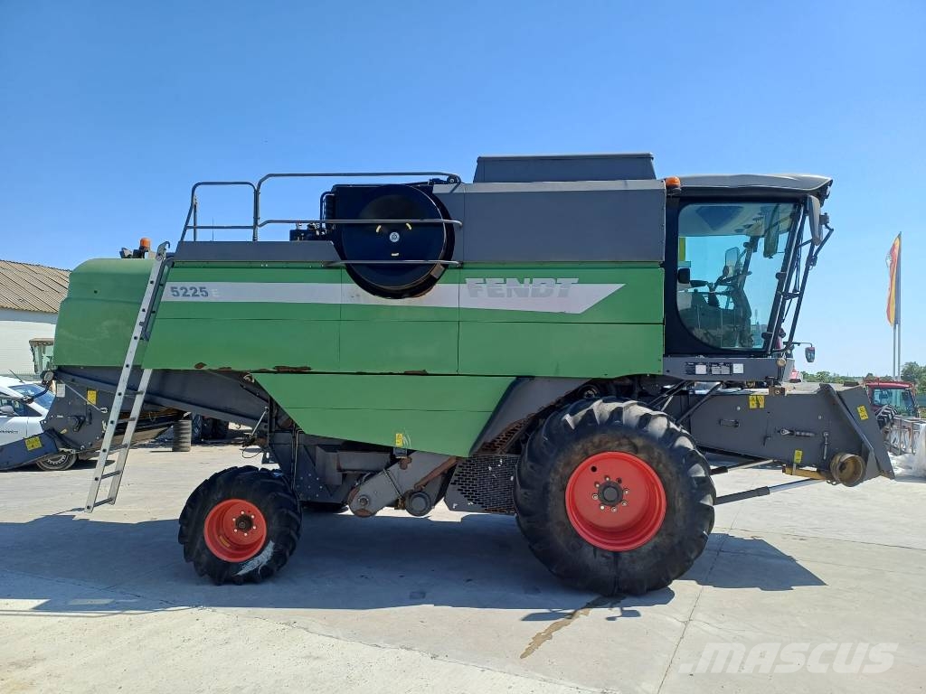 Fendt 5225 E Combine harvesters