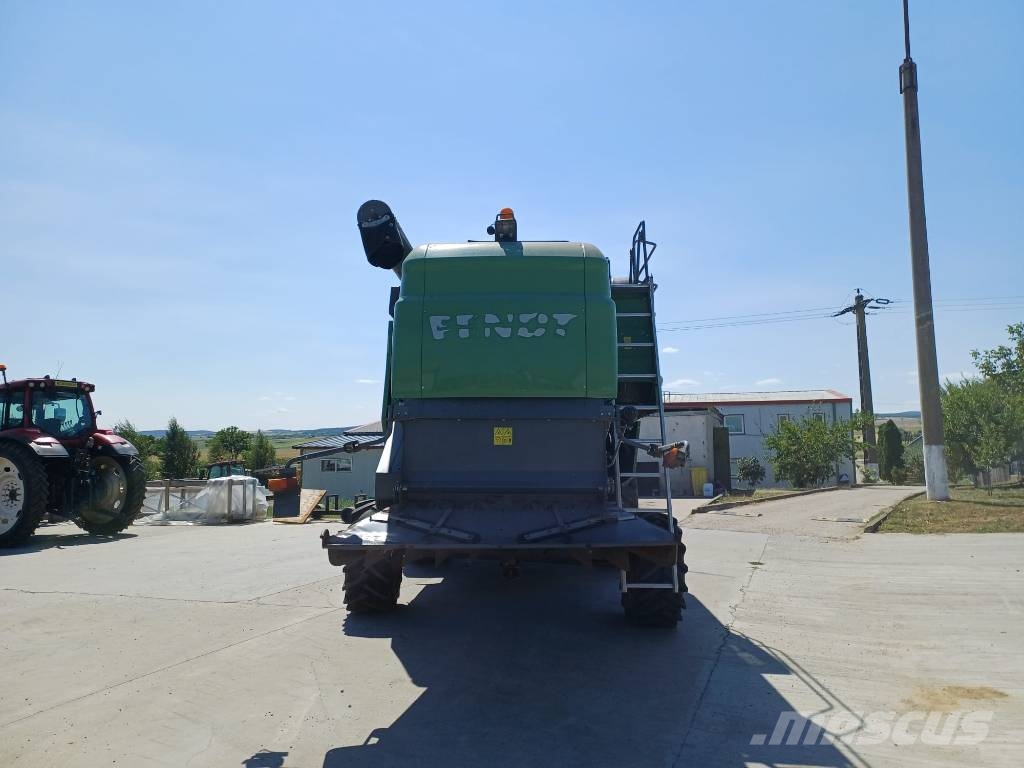Fendt 5225 E Combine harvesters