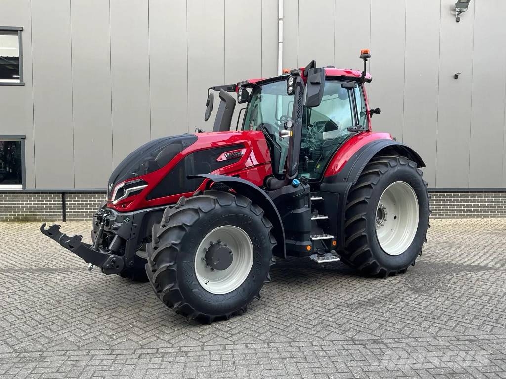Valtra Q225 ACTIE! Traktorer