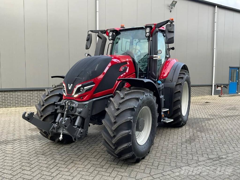 Valtra Q225 ACTIE! Traktorer
