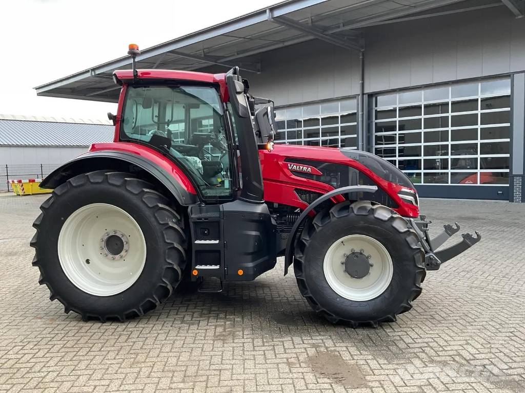 Valtra Q225 ACTIE! Traktorer
