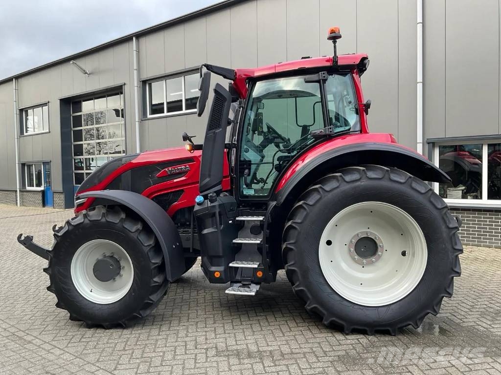 Valtra Q225 ACTIE! Traktorer