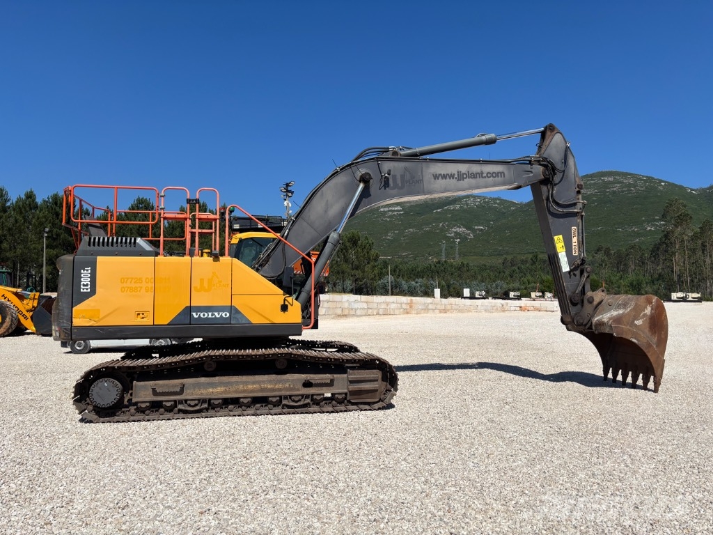 Volvo EC 300 EL Гусеничні екскаватори