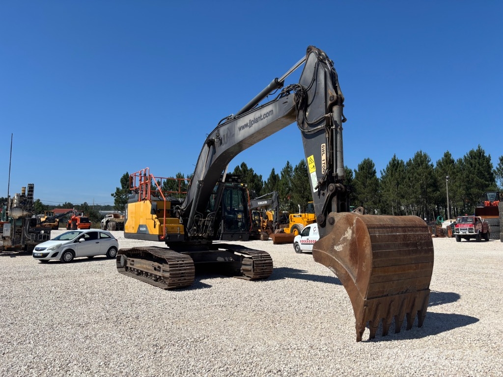 Volvo EC 300 EL Гусеничні екскаватори