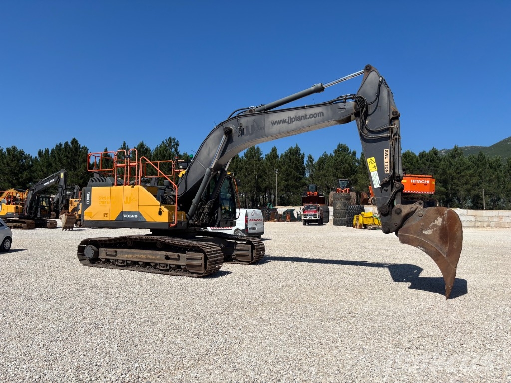 Volvo EC 300 EL Гусеничні екскаватори