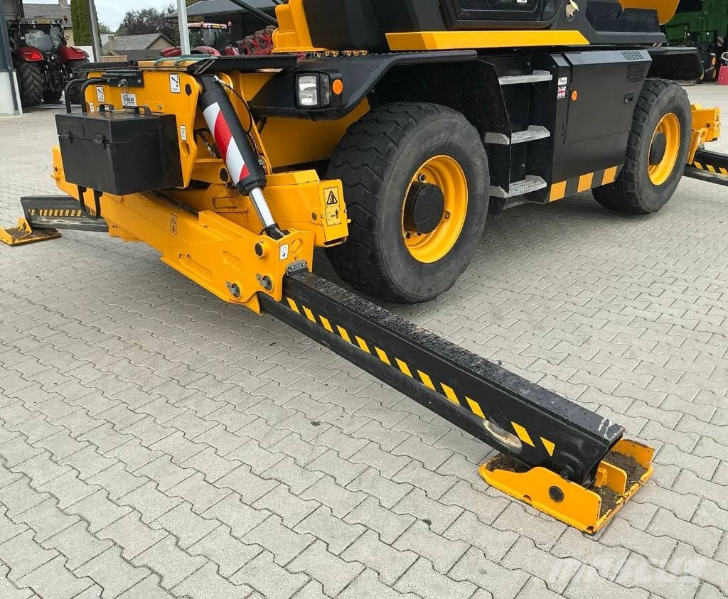 JCB 555-210 R مناولات متداخلة