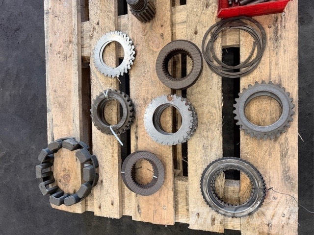 ZF USED COMPLET PARTS Axles