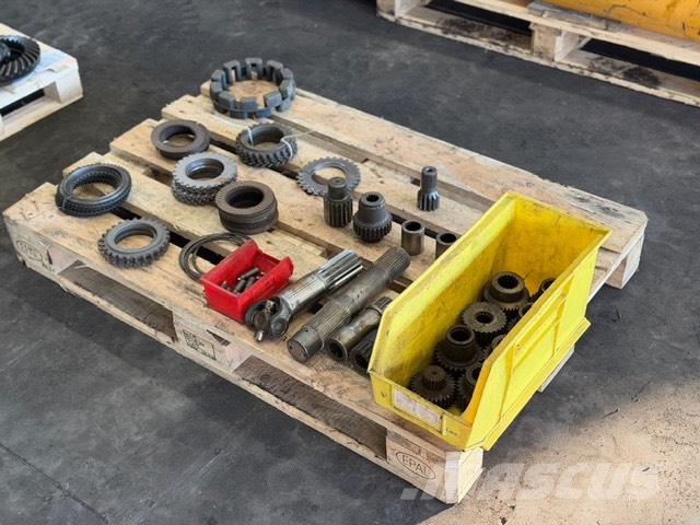 ZF USED COMPLET PARTS Axles