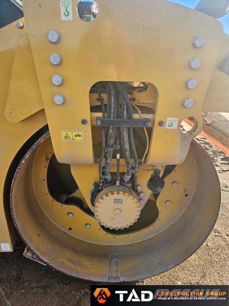CAT CB 10 其他压路机