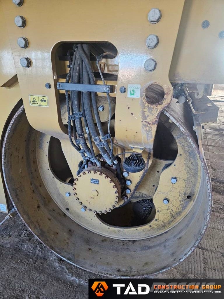 CAT CB 10 其他压路机