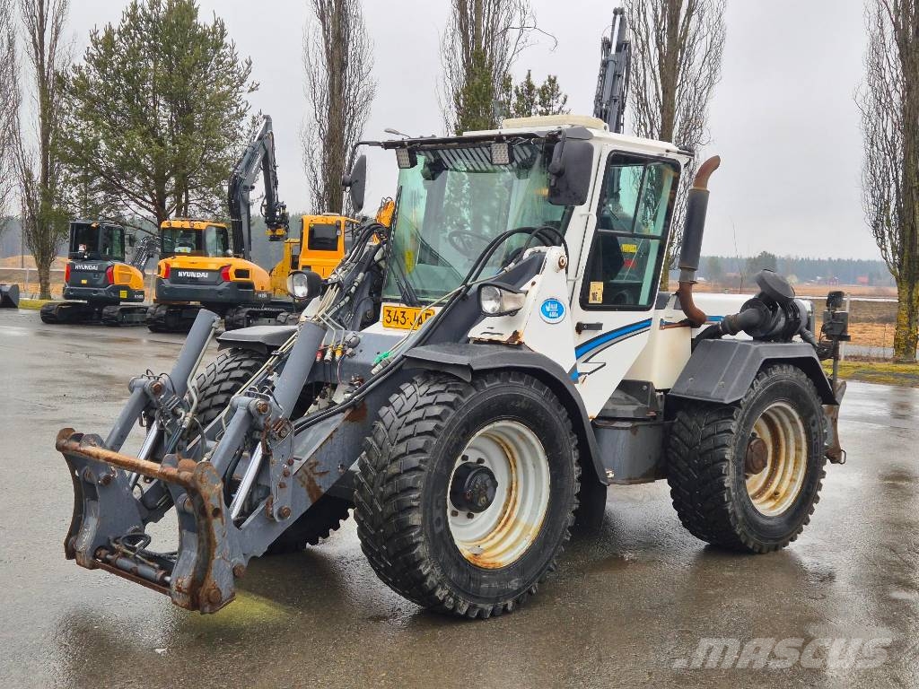 Wille 655 B لوادر بعجل