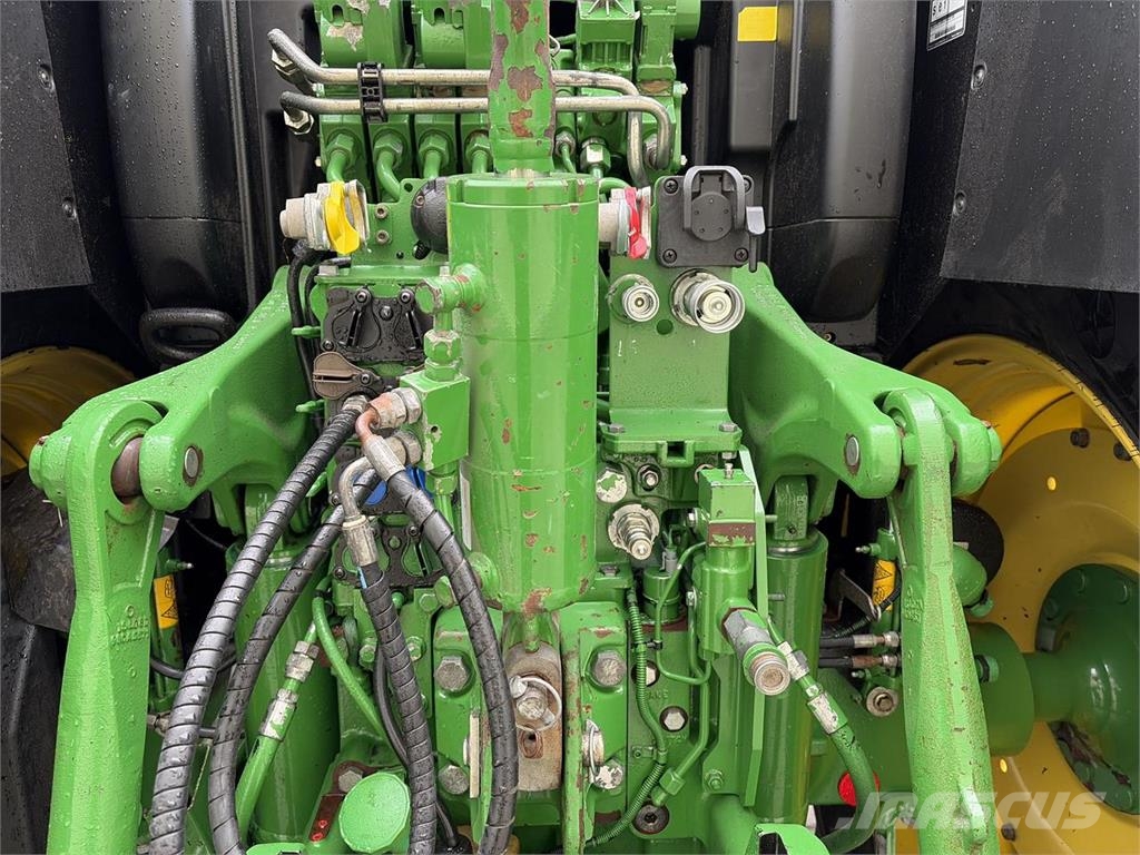 John Deere 6215R Tractors