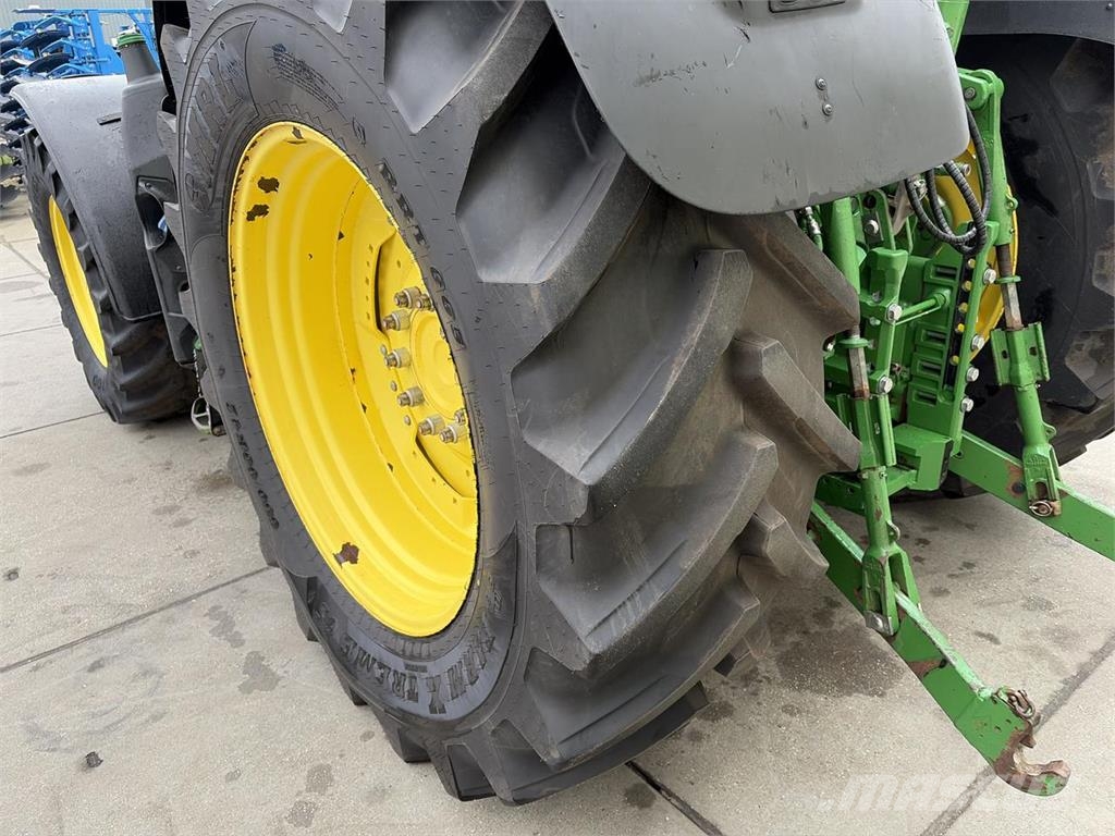 John Deere 6215R Tractors