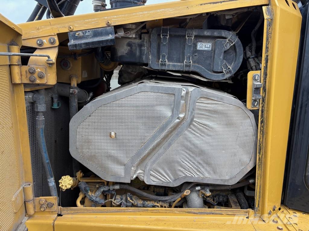 CAT D 6 T LGP 履帶推土機