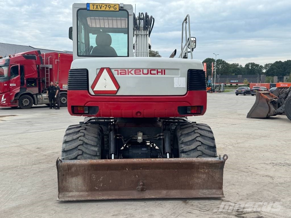 Takeuchi Tb175W Bagri na kolesih