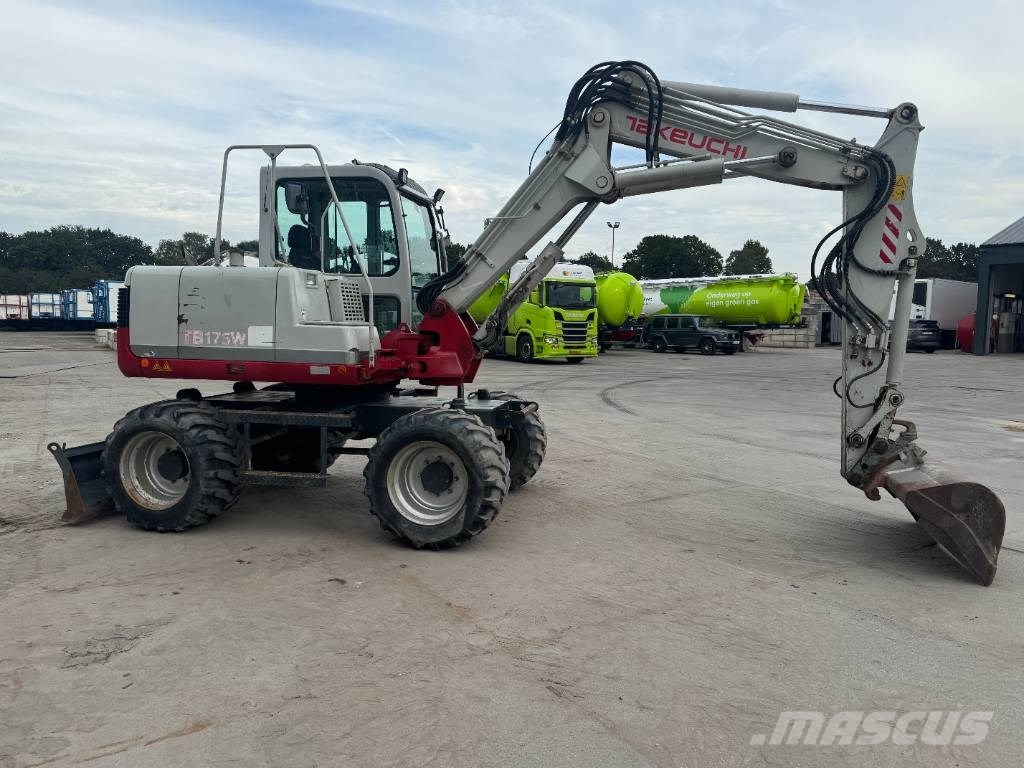 Takeuchi Tb175W Bagri na kolesih