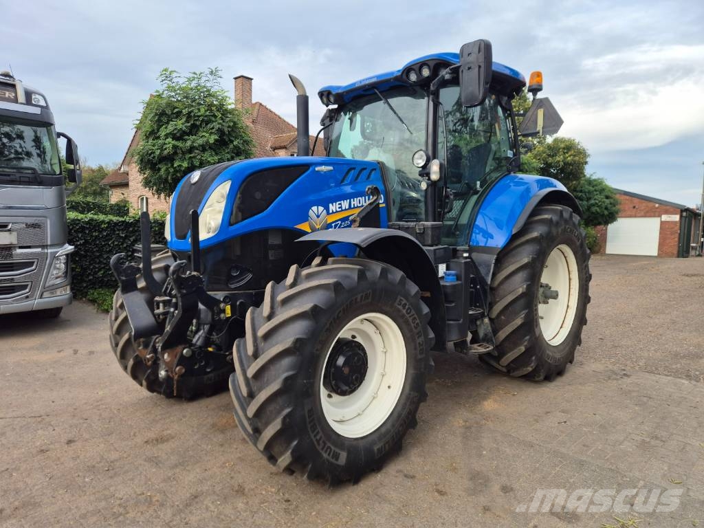 New Holland T7.225 AutoCommand Traktorer