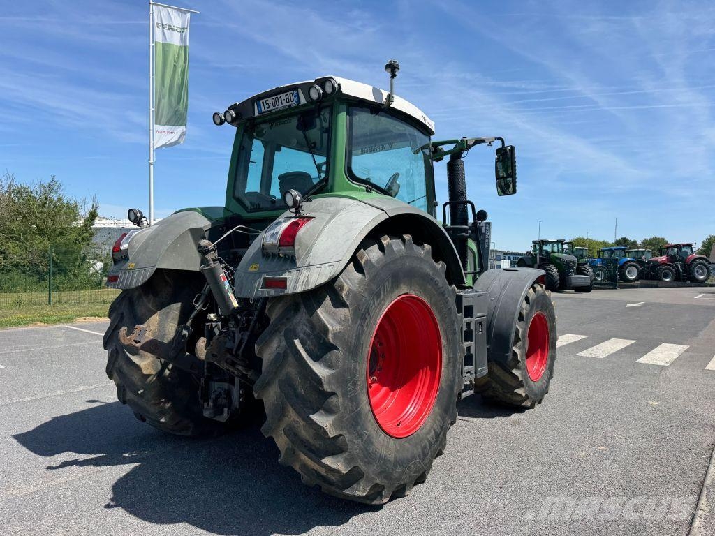 Fendt 824 VARIO PROFI + Τρακτέρ