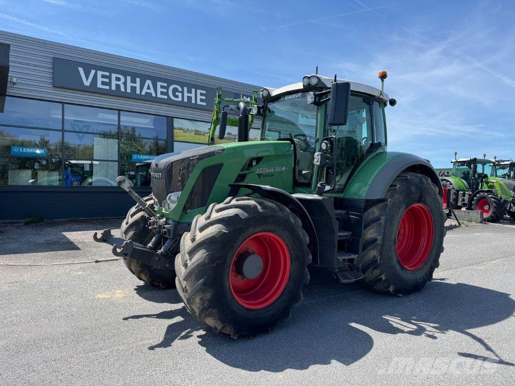 Fendt 824 VARIO PROFI + Tracteur