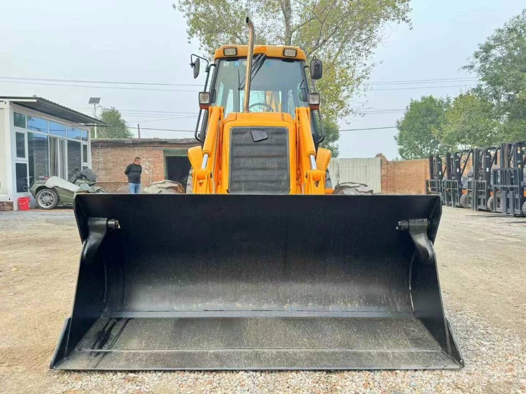 JCB 3 CX Shanghai largest supplier Retrocargadoras