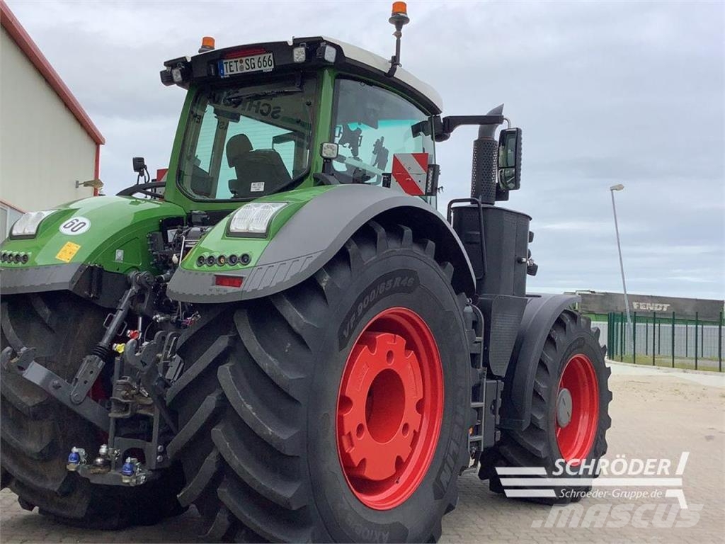 Fendt 1050 VARIO GEN3 PROFI PLUS Traktorer