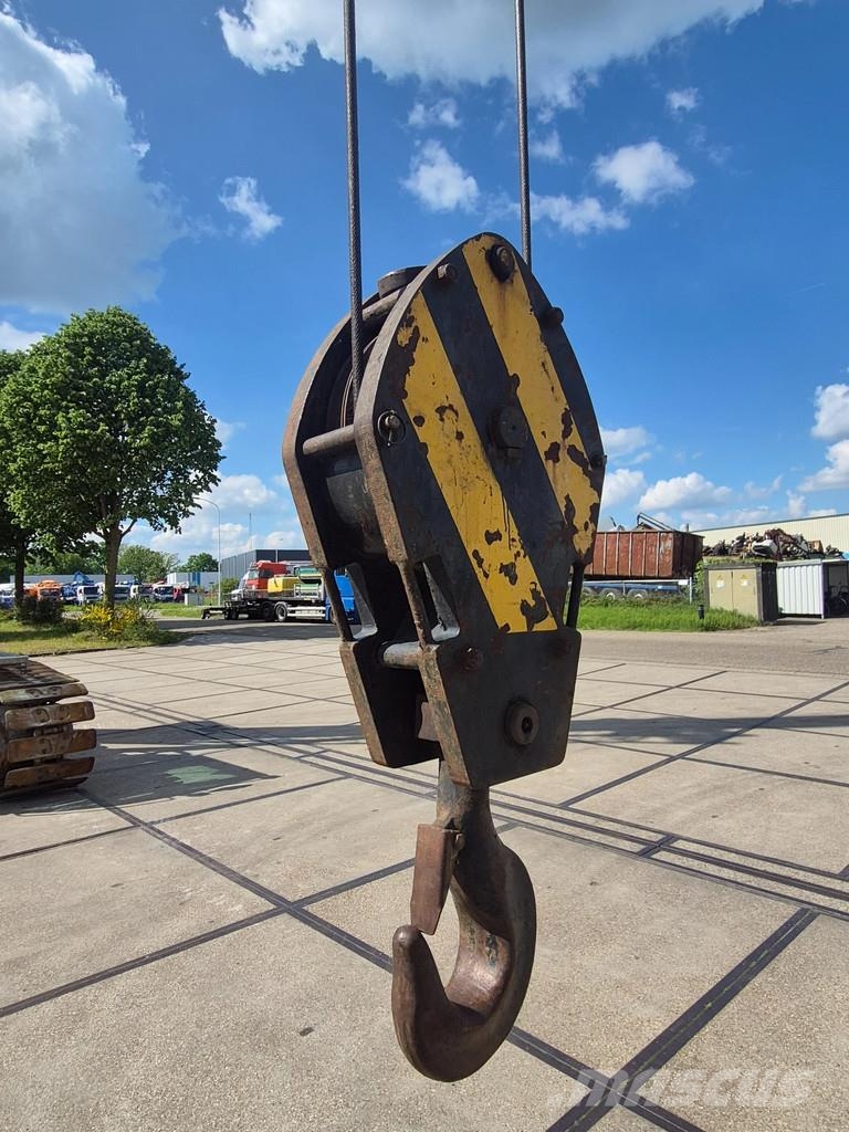 Sennebogen 630 R-HD Mobiilinosturit