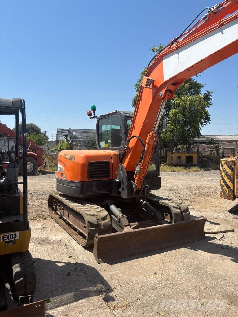 Doosan DX 80 R 中型挖掘机