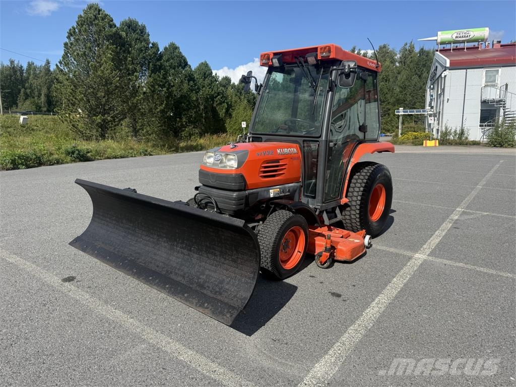 Kubota STV32 Τρακτέρ μικρών διαστάσεων