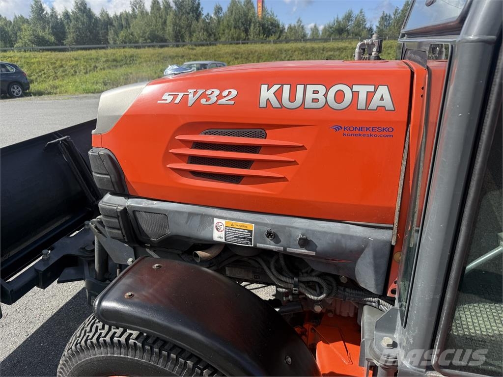Kubota STV32 Τρακτέρ μικρών διαστάσεων