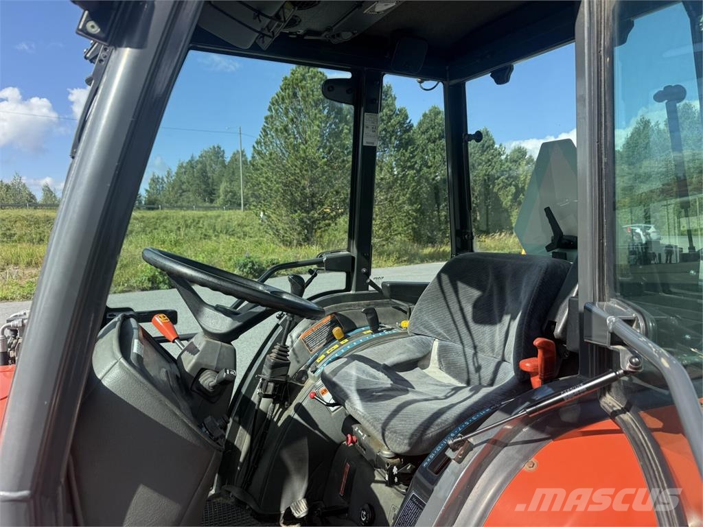 Kubota STV32 Τρακτέρ μικρών διαστάσεων