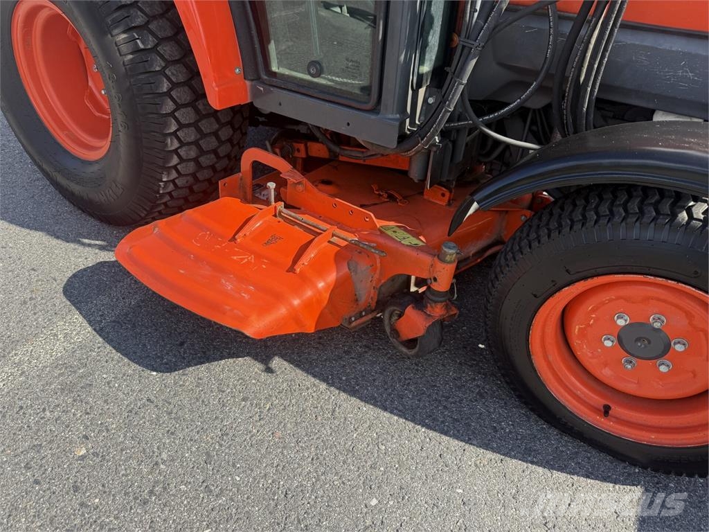 Kubota STV32 Τρακτέρ μικρών διαστάσεων