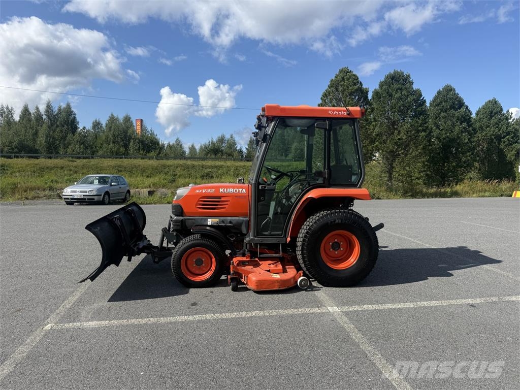 Kubota STV32 Τρακτέρ μικρών διαστάσεων